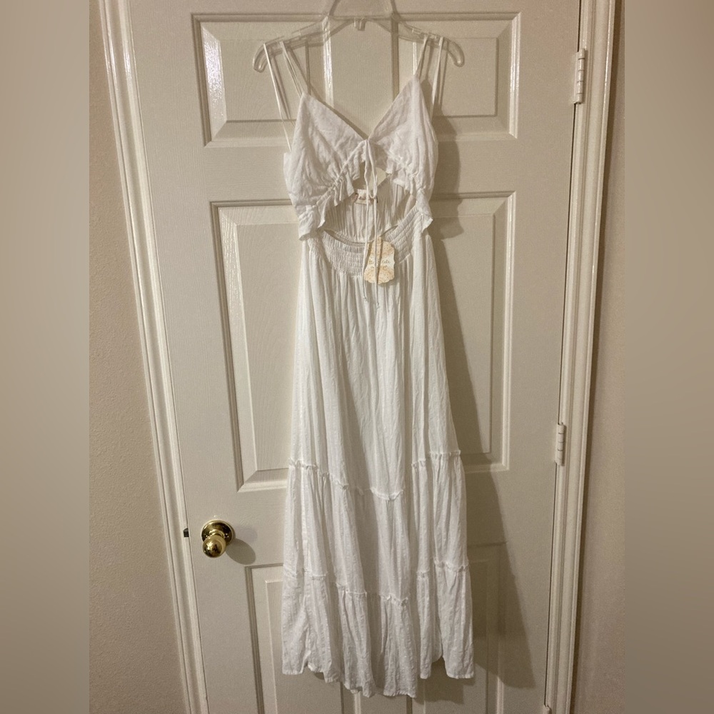 Long white Altar’d state dress size Small